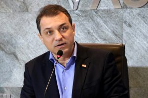 Moisés 4, por Murici Balbinot