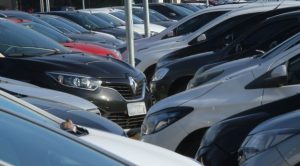 carros_estacionados