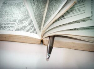 livro_e_caneta